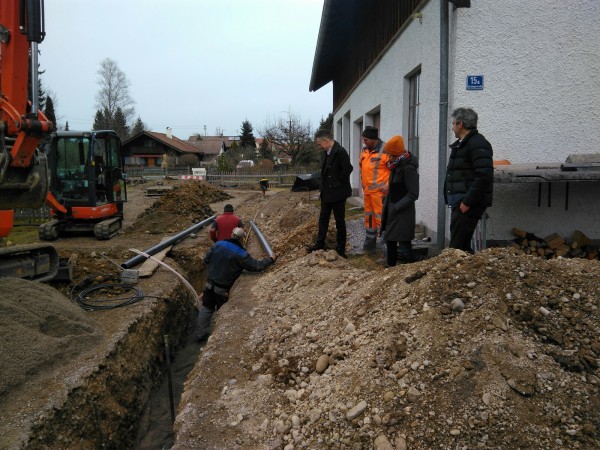 Rohrleitungsbau für die Dorfheizung in Steingaden