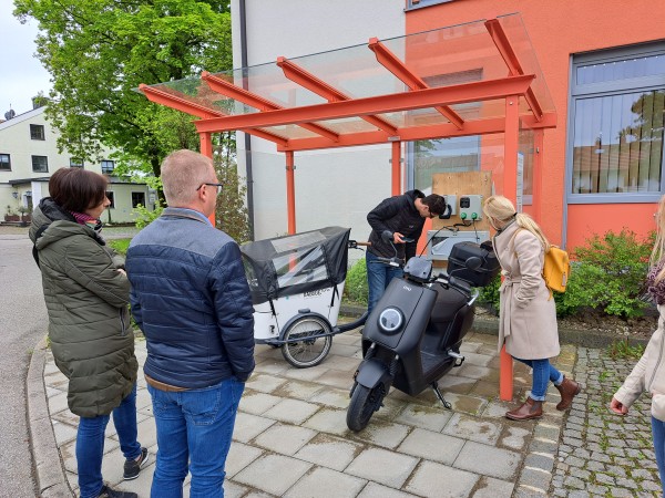 Mobilitätsstation am Rathaus Schwindegg