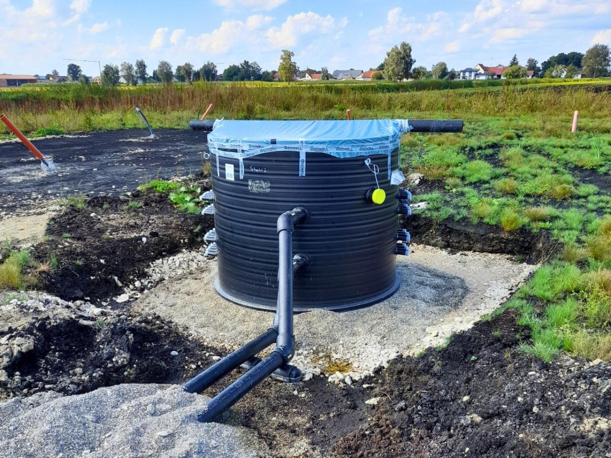 Ein zweites Sondenfeld wird im Retentionsbecken installiert