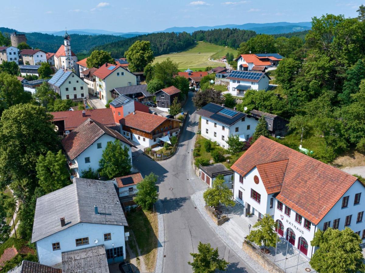 Dorf aus der VOgelperspektive