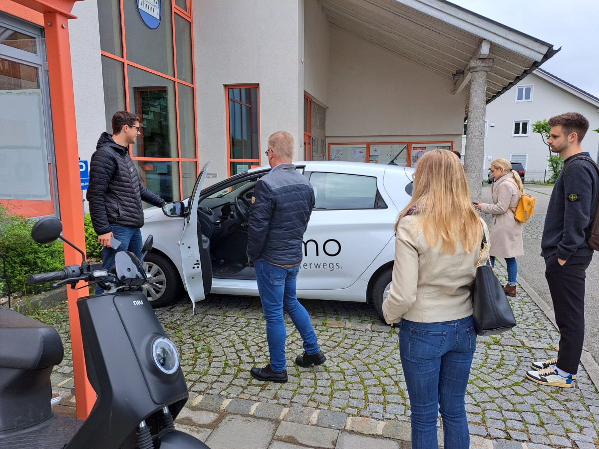 Mobilitätsstation am Rathaus Schwindegg